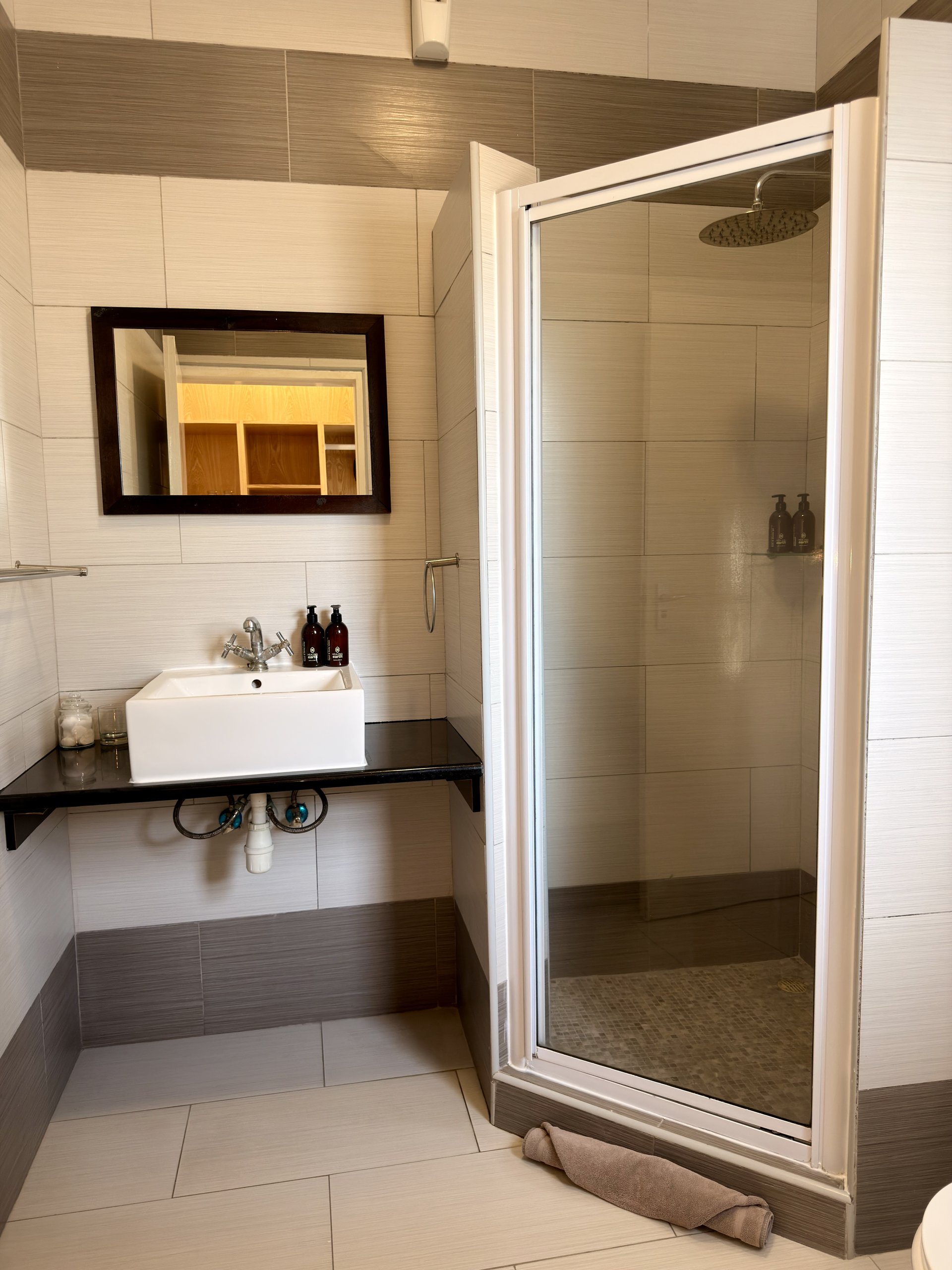 Room 6, Twin Room, The Langholm Hotel, photo 5 of 5